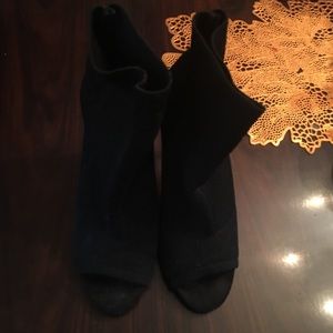 Black open toe ankle boot heels